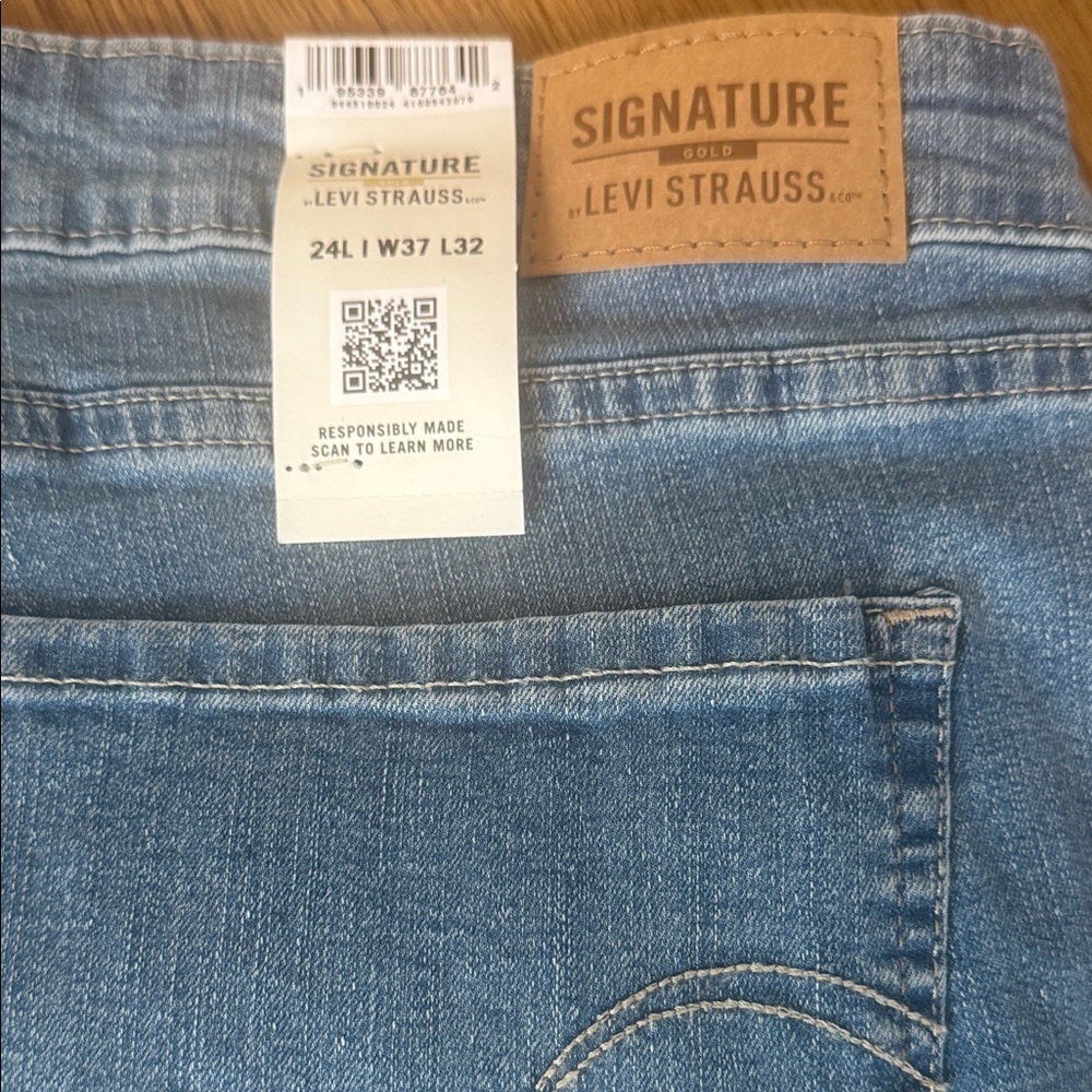 Signature gold Levi Strauss women Light Blue Skinny Jeans - Picture 5 of 5
